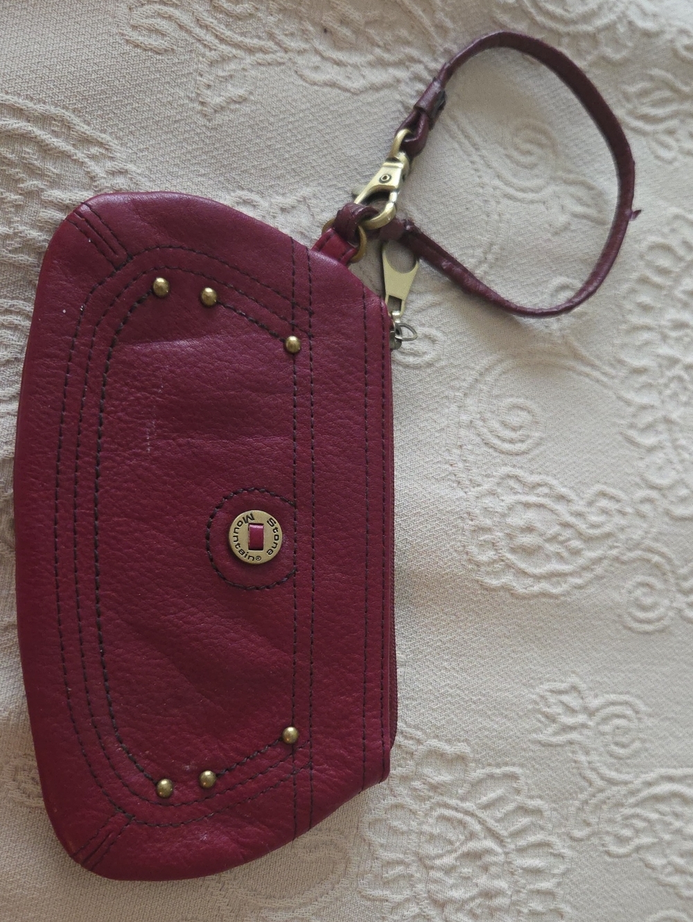 Stone Mountain red leather small clutch purse wristlet